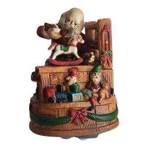 Vintage Santas Workshop Santa Claus Is Coming To Town Spinning Music Box Wind Up
